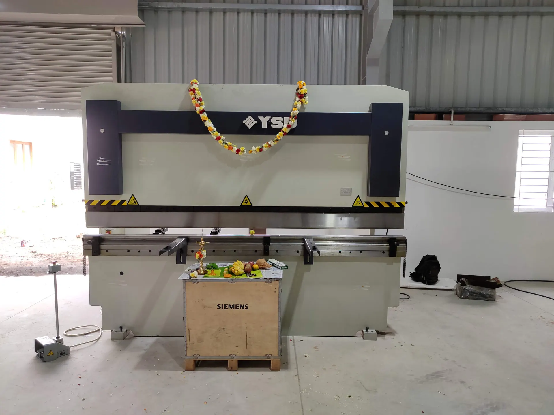 CNC press brake