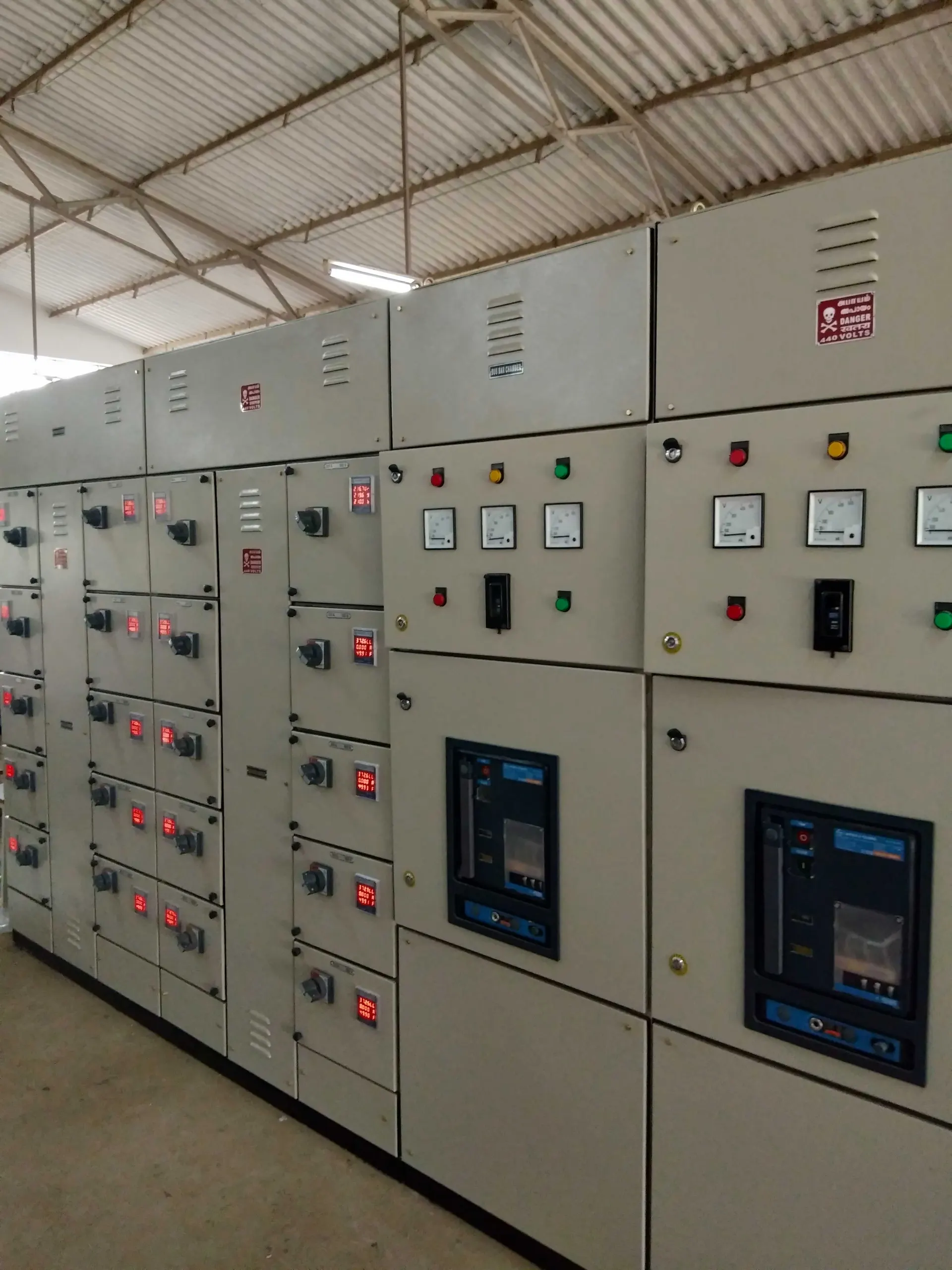 Synchronising and Load Sharing Panel